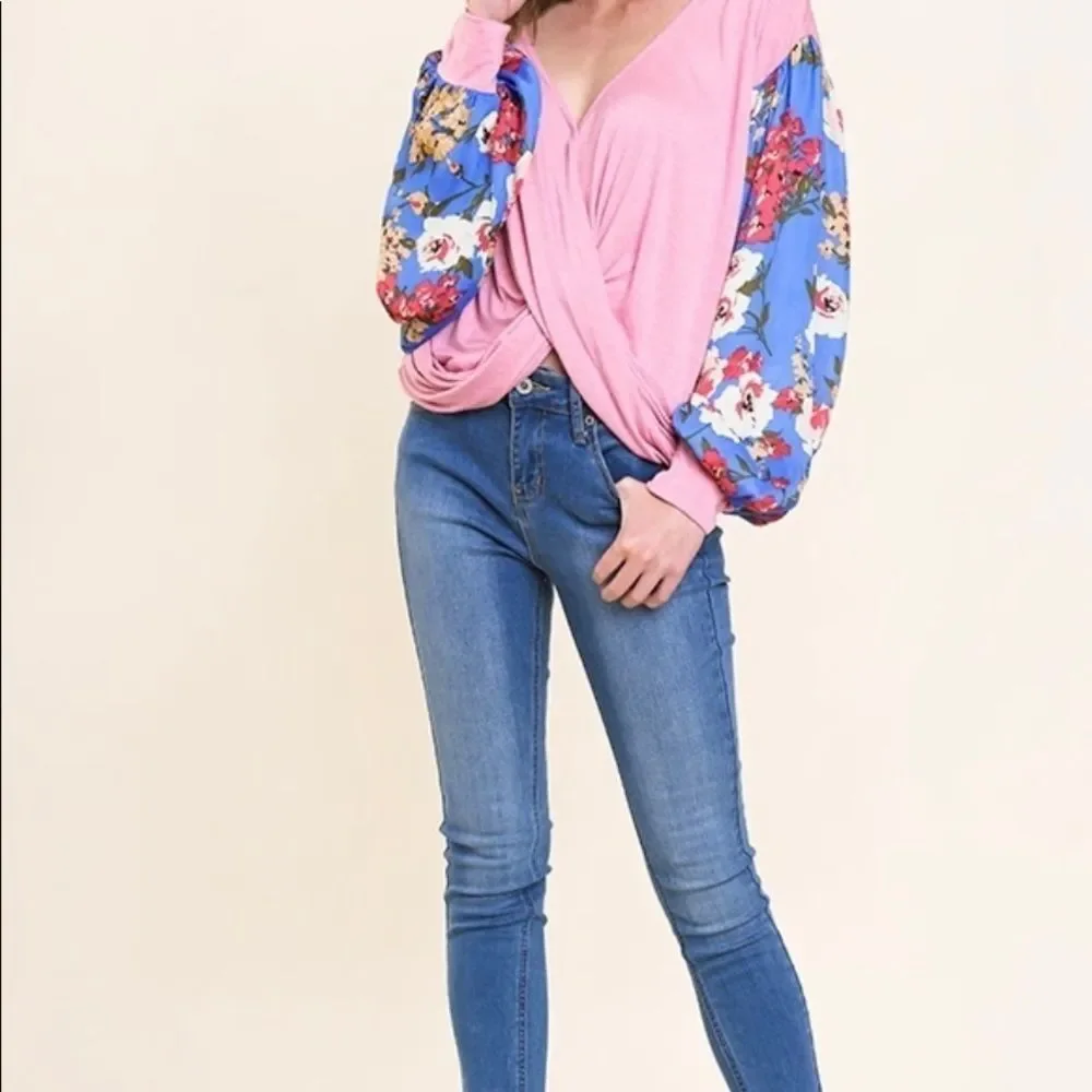 Floral Long Puff Sleeve Knit V-Neck Criss Cross Front Top-Pink - Picture 2 of 4